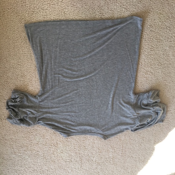 Flared Short Sleeve Top - Picture 2 of 3